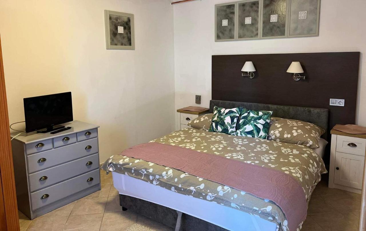 Apartamento Rózsa Apartman Zalakaros Exterior foto