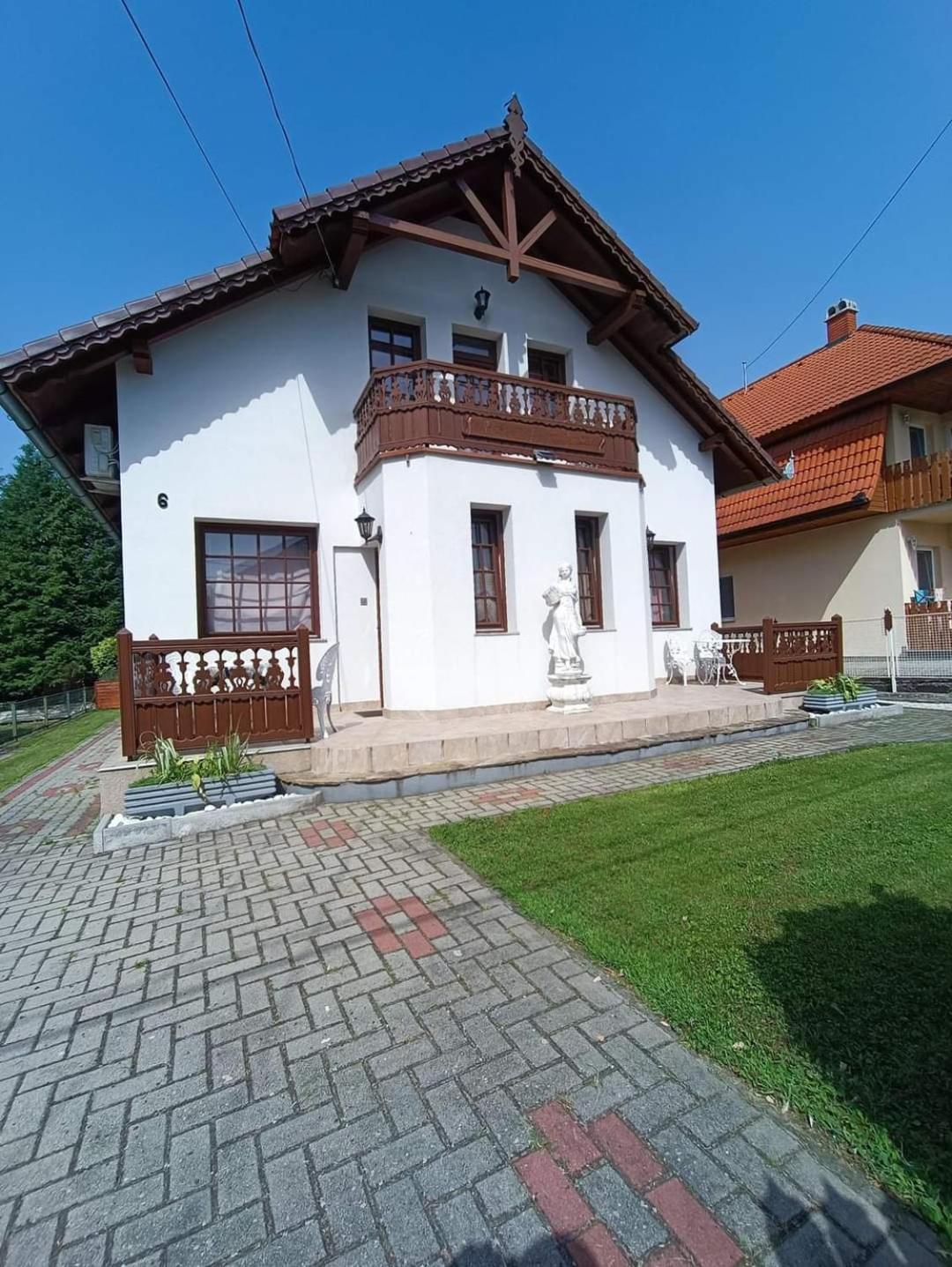 Apartamento Rózsa Apartman Zalakaros Exterior foto